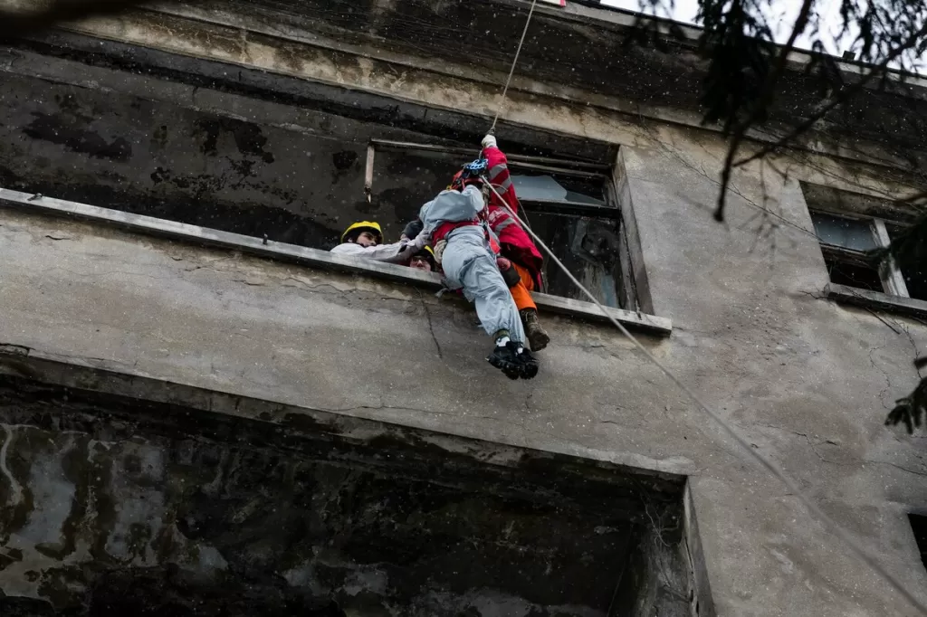 Members of the Rapid Response Team of Ukrainian Red Cross (URCS) train in Odesa, Ukraine on 31 January 2023.